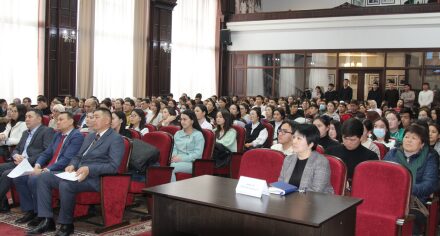 Нарын облусунун өкүлдөрүнүн КММАнын студенттери жана ординаторлору менен жолугушуусу