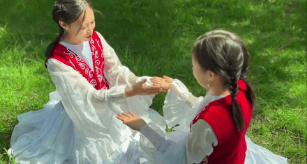 «Кыргыз Улуттук кийимдери»