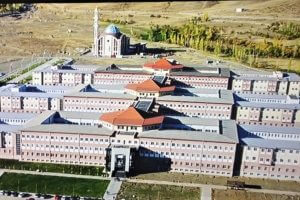 Медакадемиянын  студенттери  Эрзинжан Универитетинде тажрыйба өтүп жатышат